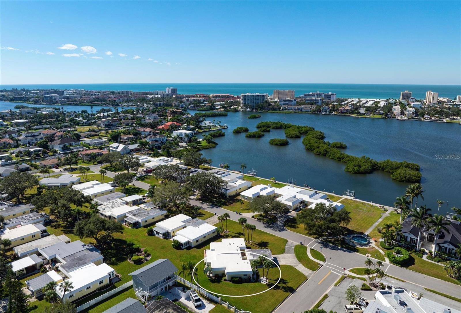 Image 38 of 62 For 5903 Tidewood Avenue 1