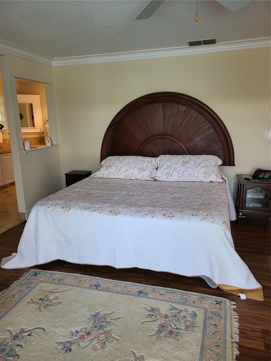 Image 22 of 67 For 4708 Hidden River Road