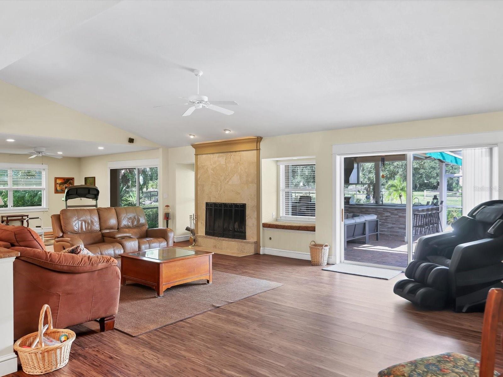 Image 5 of 67 For 4708 Hidden River Road