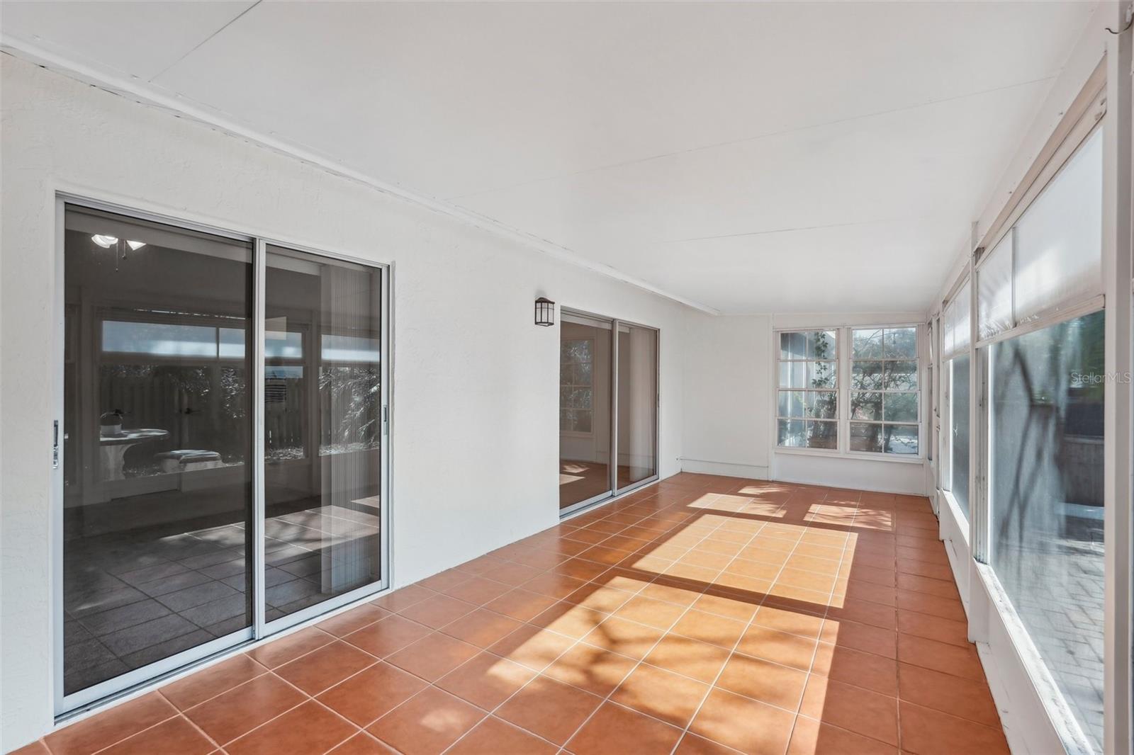 Image 24 of 30 For 5382 Royal Palm Avenue 5382