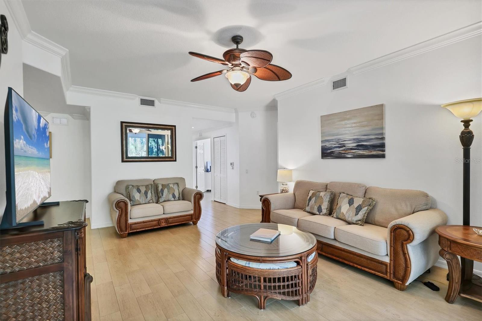 Image 9 of 40 For 4508 Cinnamon Drive 2306