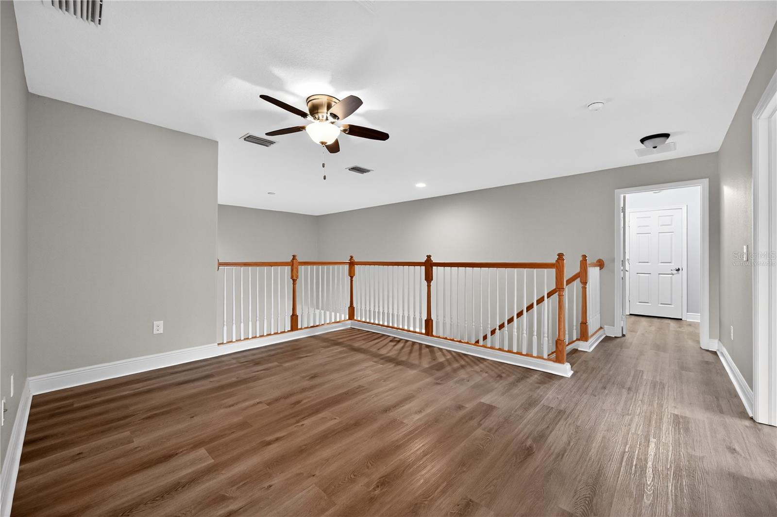 Image 15 of 60 For 13502 Loreo Court