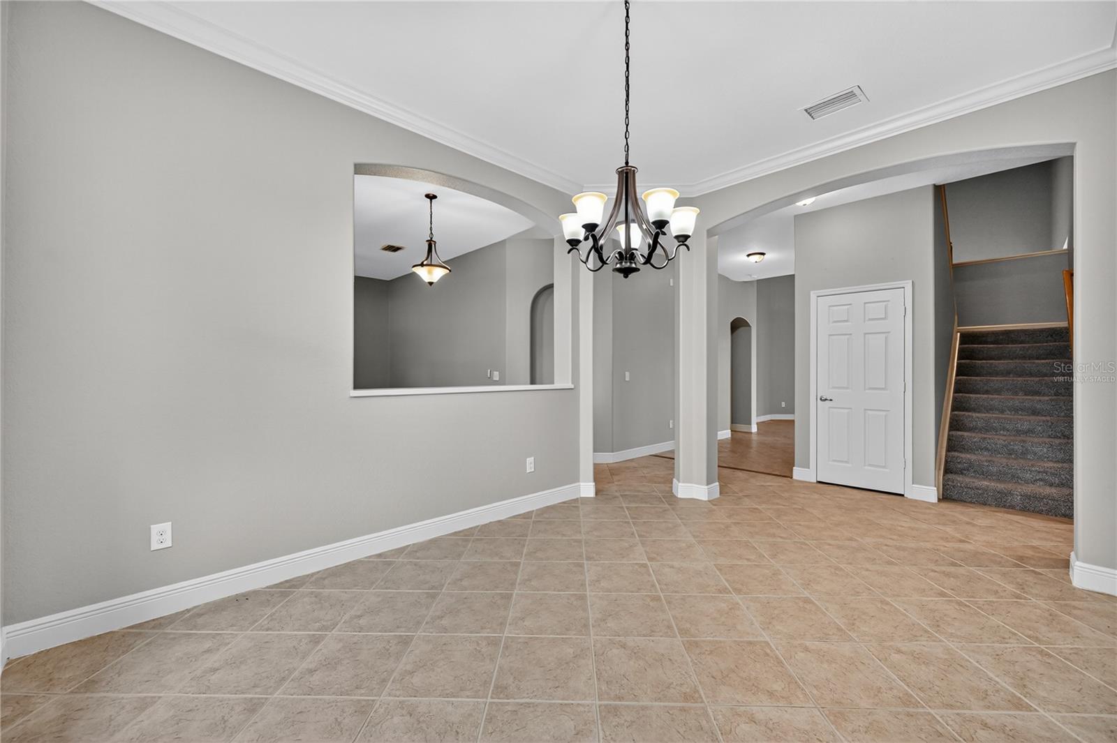 Image 18 of 60 For 13502 Loreo Court