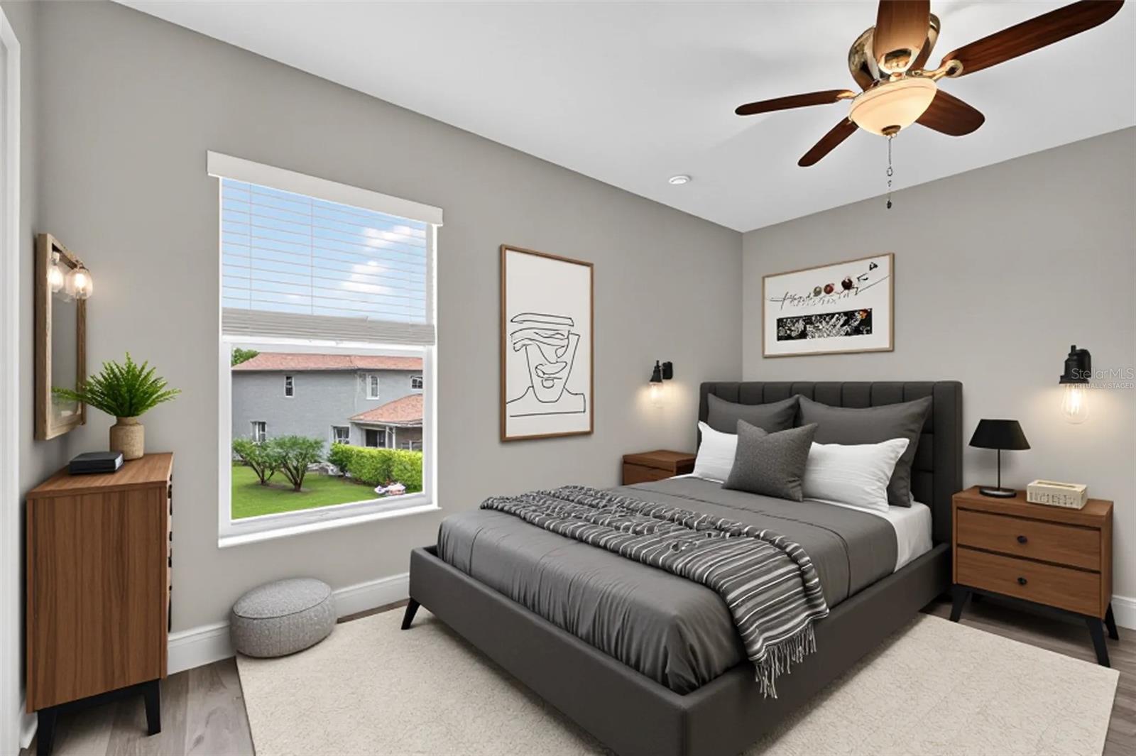 Image 24 of 60 For 13502 Loreo Court