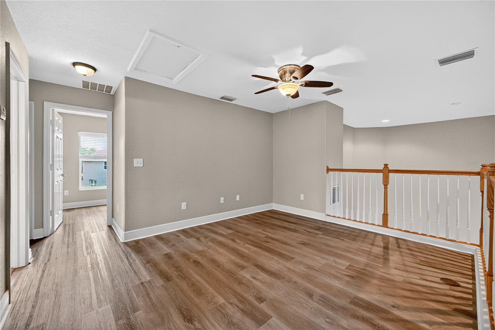 Image 27 of 60 For 13502 Loreo Court