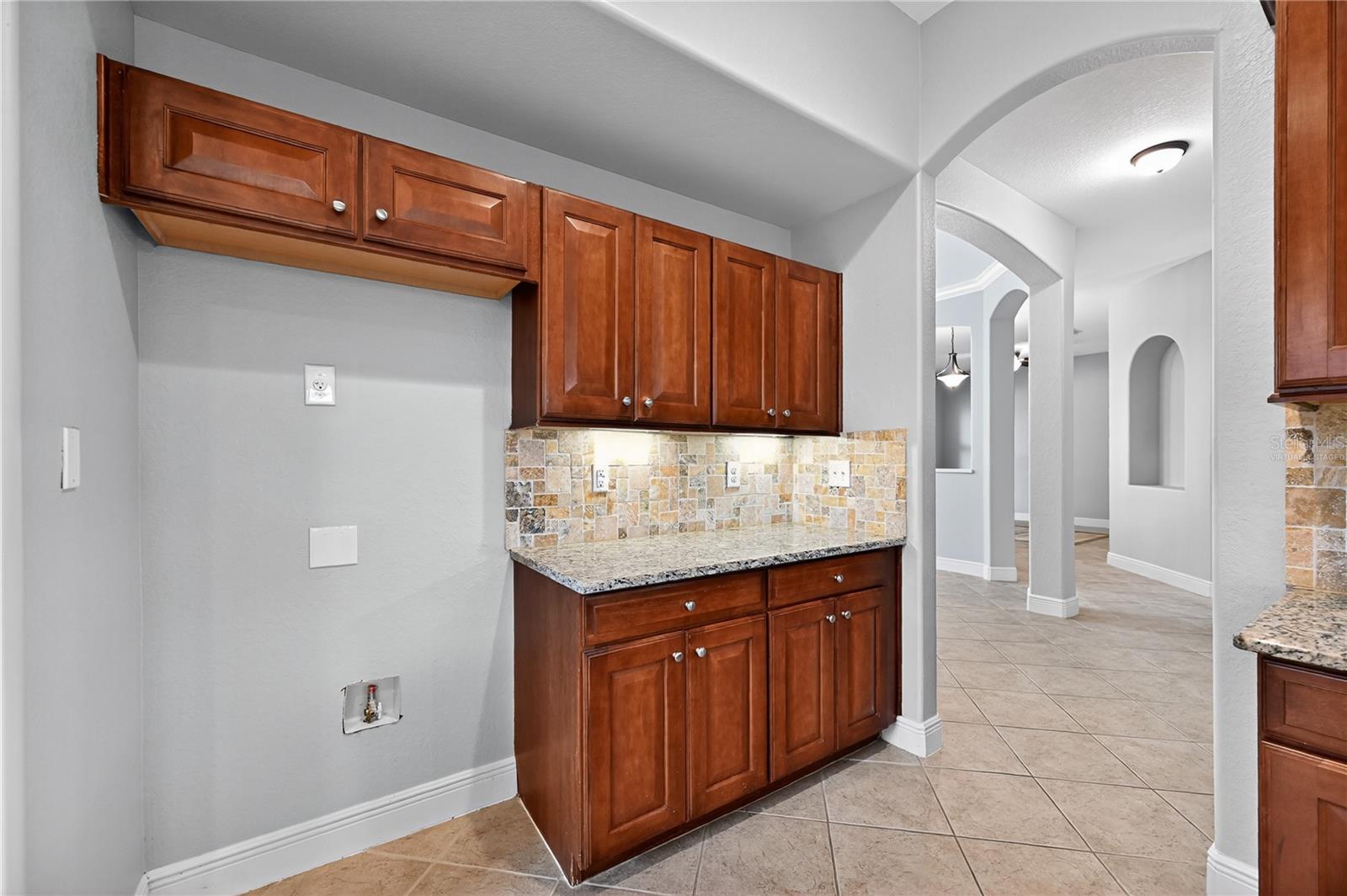 Image 37 of 60 For 13502 Loreo Court