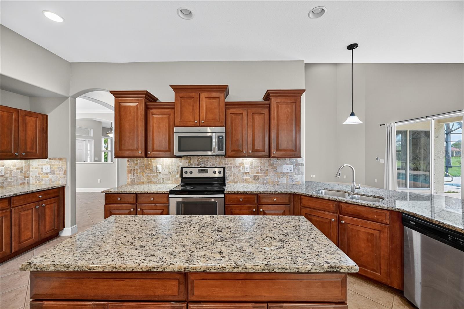 Image 41 of 60 For 13502 Loreo Court