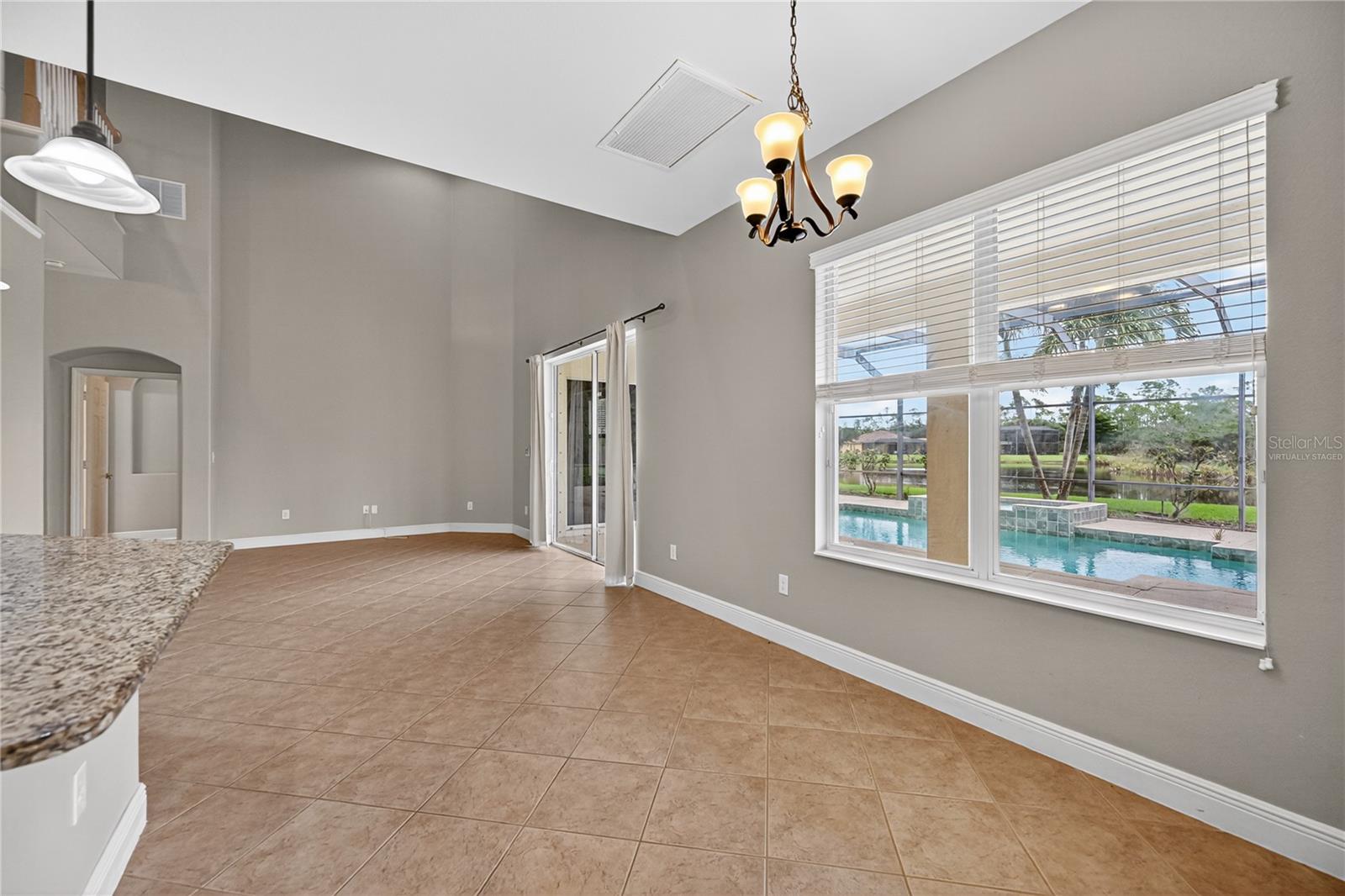 Image 44 of 60 For 13502 Loreo Court