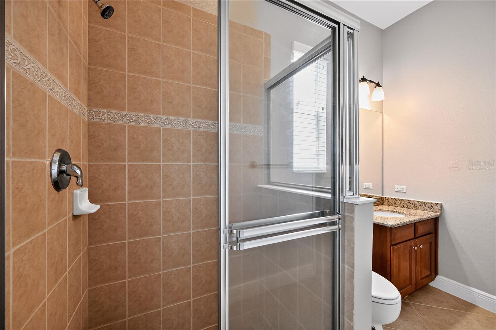 Image 49 of 60 For 13502 Loreo Court