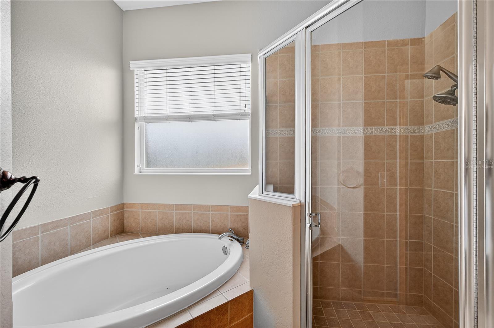 Image 50 of 60 For 13502 Loreo Court