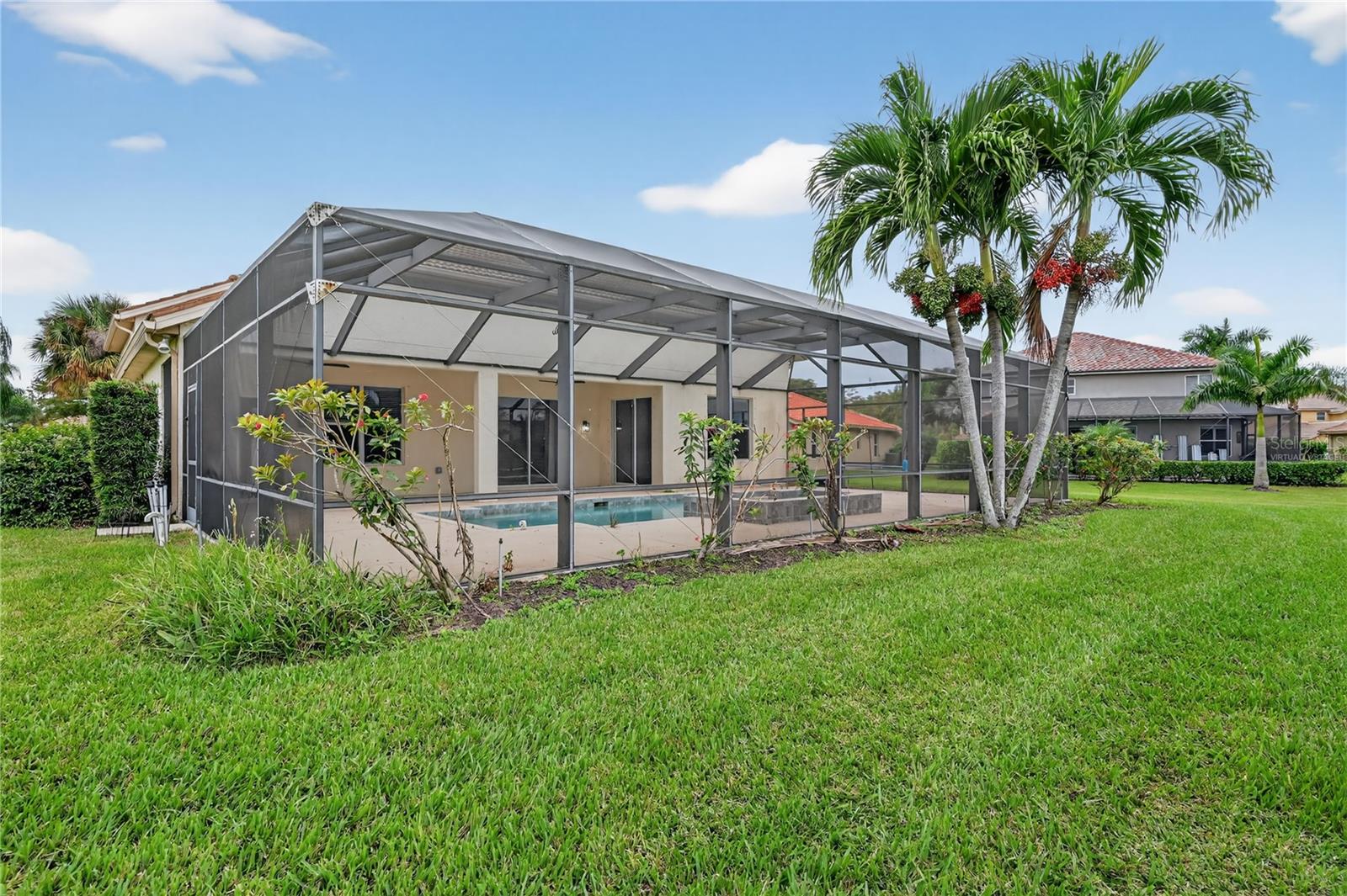 Image 6 of 60 For 13502 Loreo Court