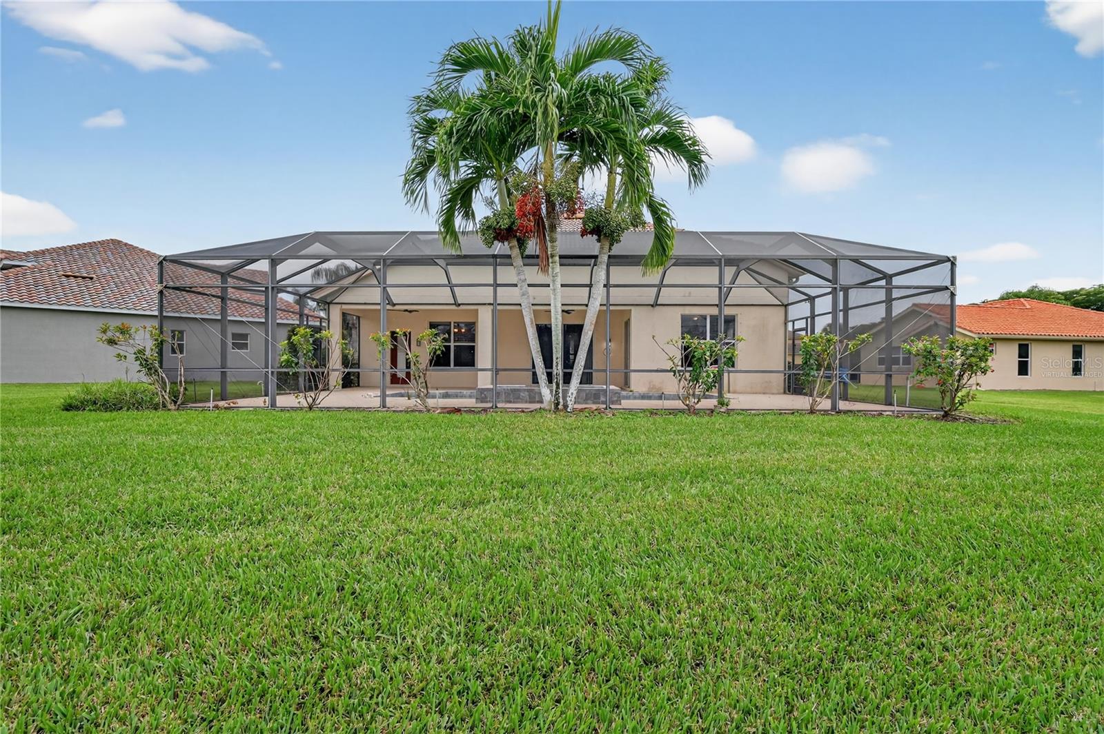 Image 9 of 60 For 13502 Loreo Court