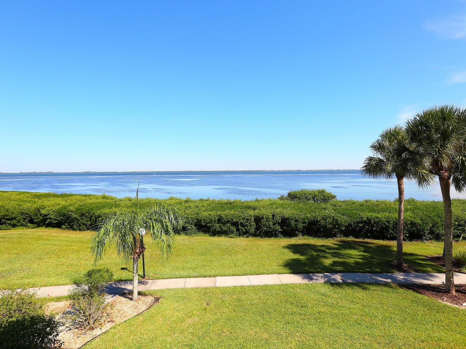 Image 37 of 40 For 4900 Gulf Of Mexico Drive 205