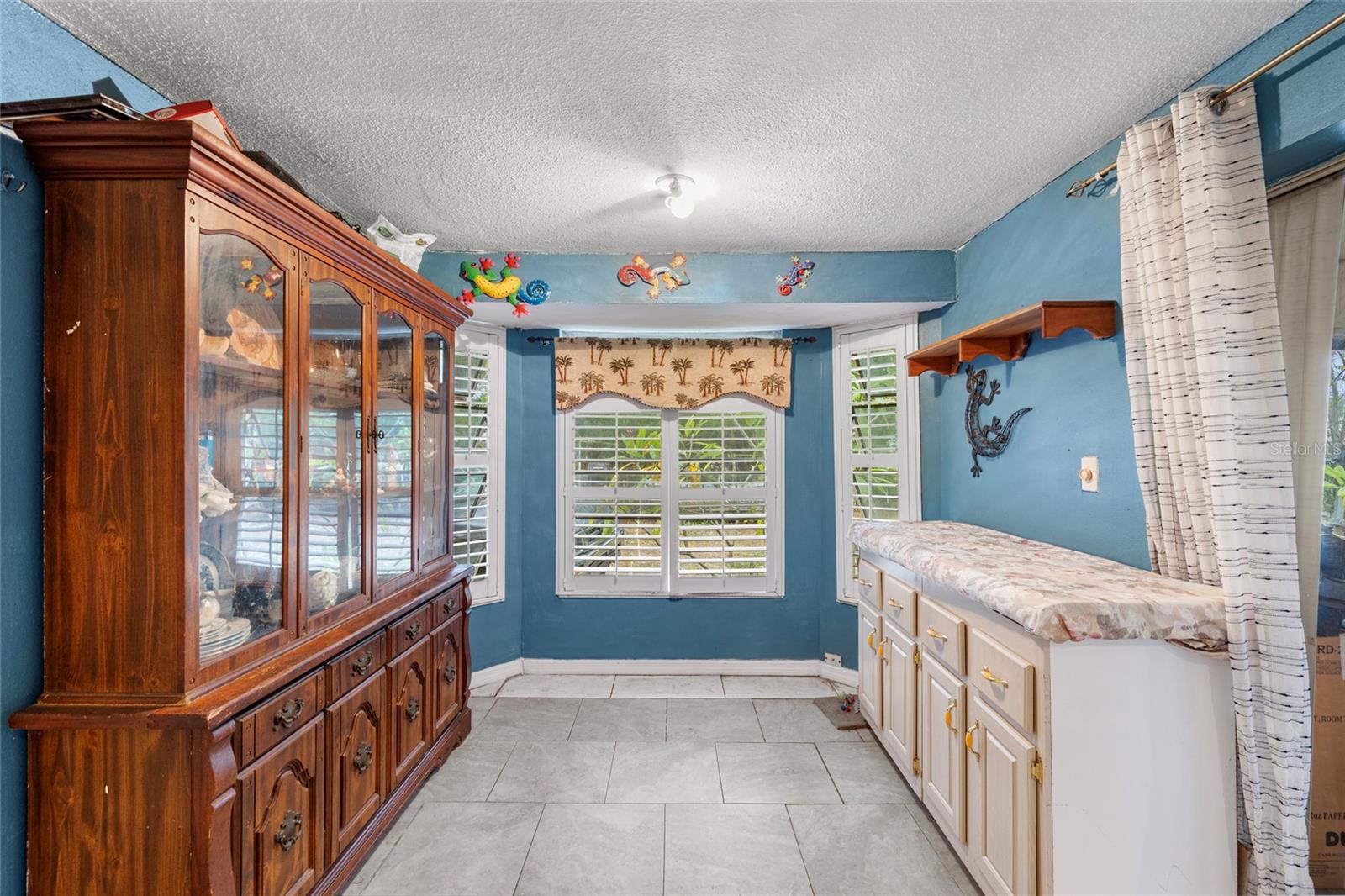 Image 12 of 29 For 3243 Mount Hope Street