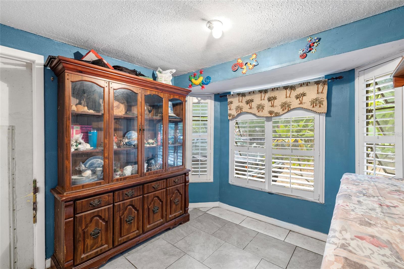 Image 13 of 29 For 3243 Mount Hope Street