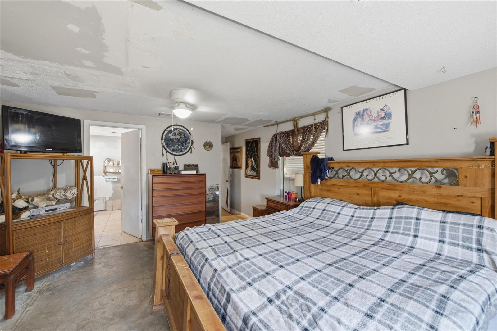 Image 18 of 29 For 3243 Mount Hope Street