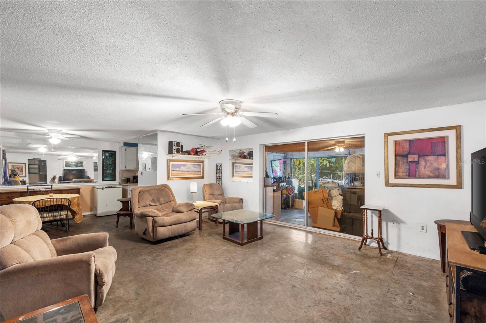 Image 4 of 29 For 3243 Mount Hope Street