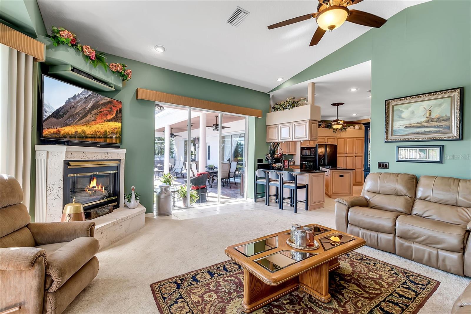 Image 24 of 50 For 1076 Ruisdael Circle