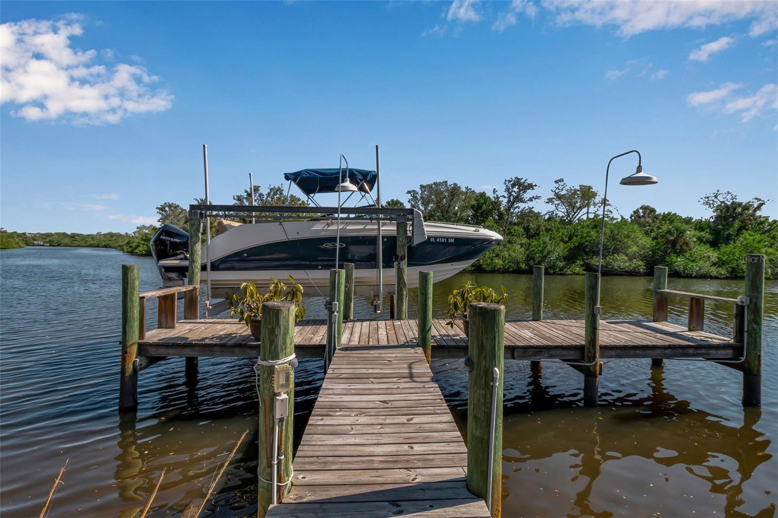 Image 43 of 50 For 1076 Ruisdael Circle