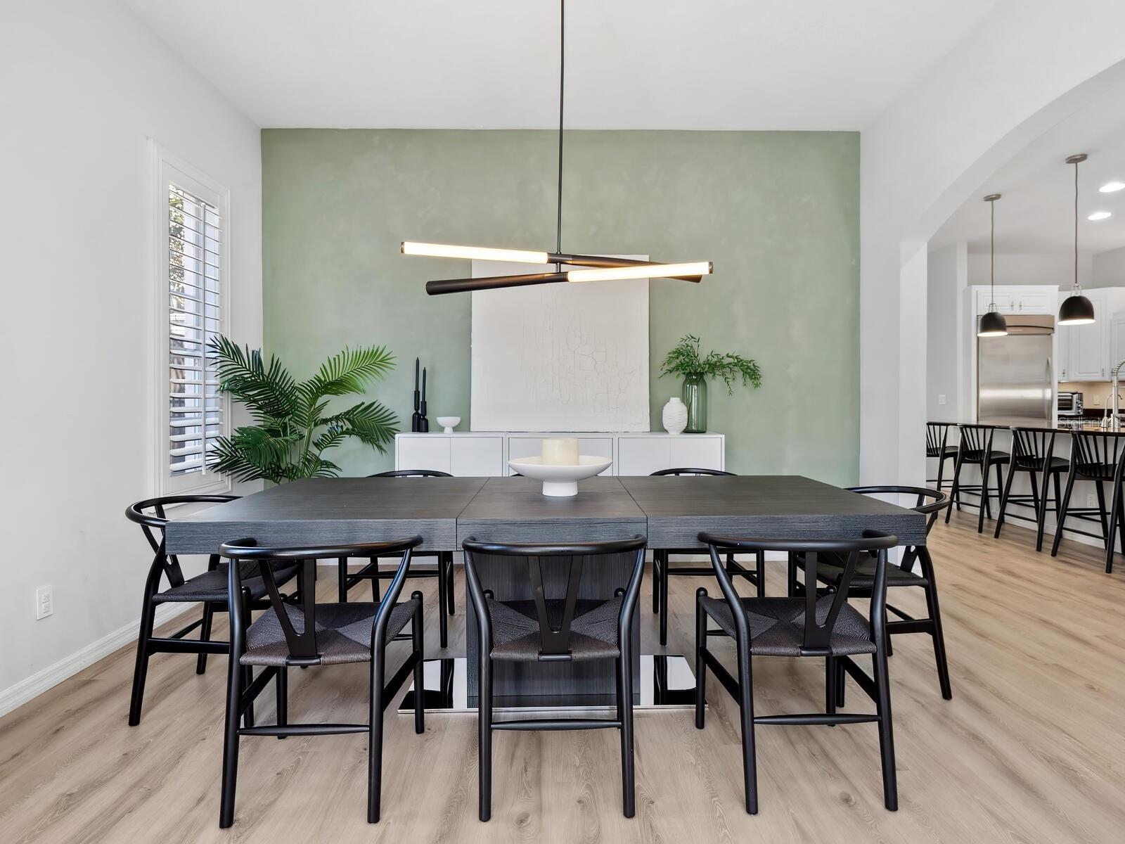 Image 10 of 47 For 2159 Hawthorne Street