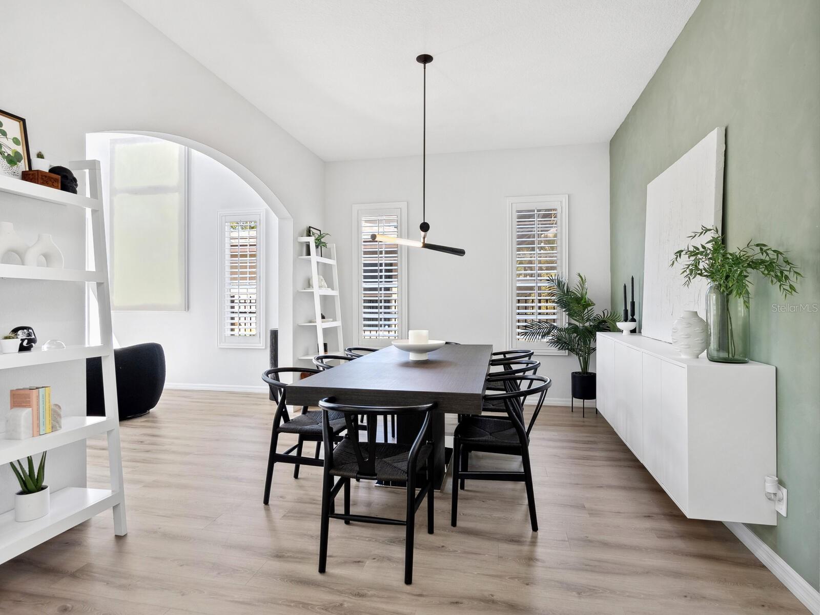 Image 11 of 47 For 2159 Hawthorne Street