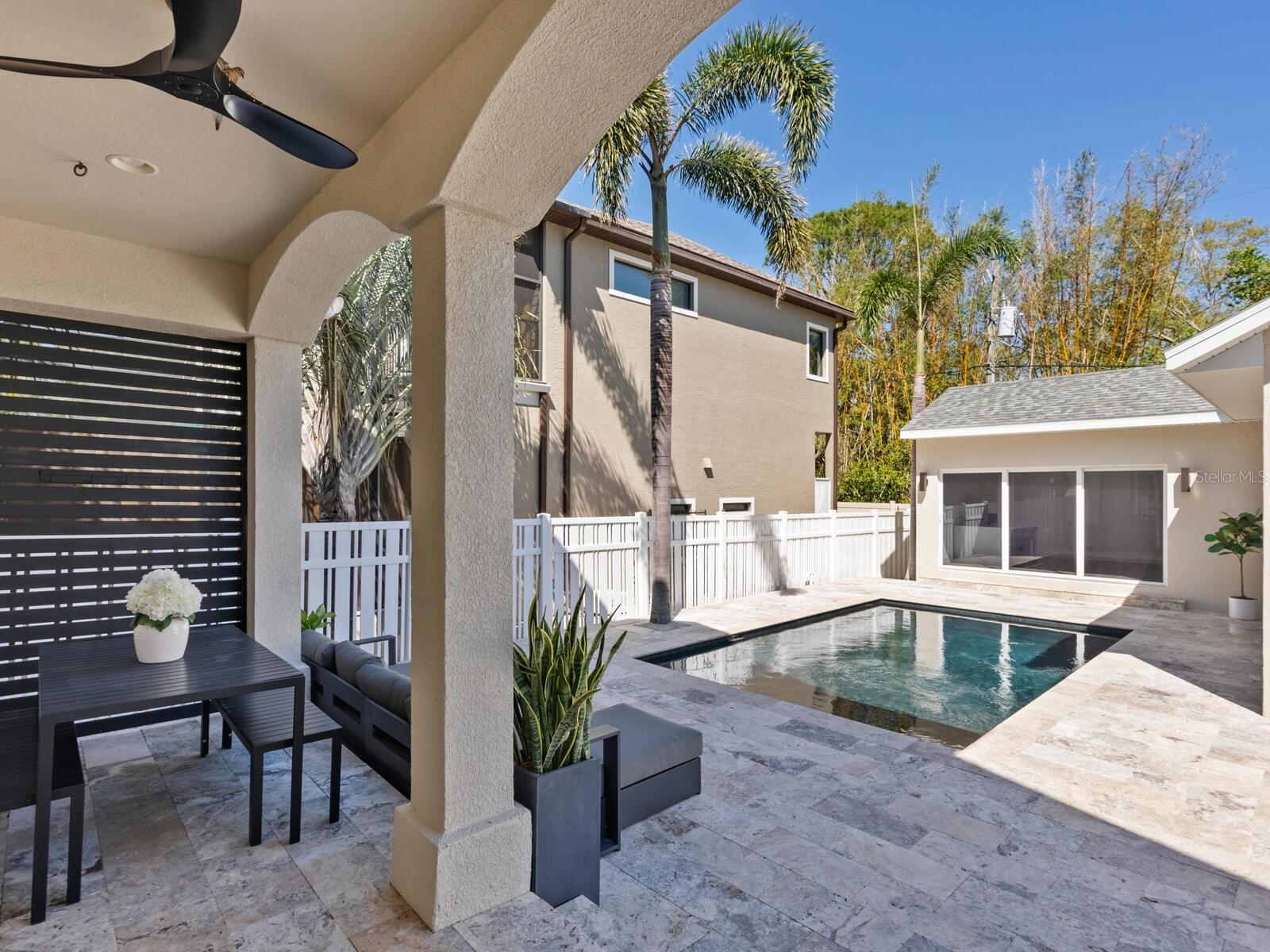 Image 31 of 47 For 2159 Hawthorne Street