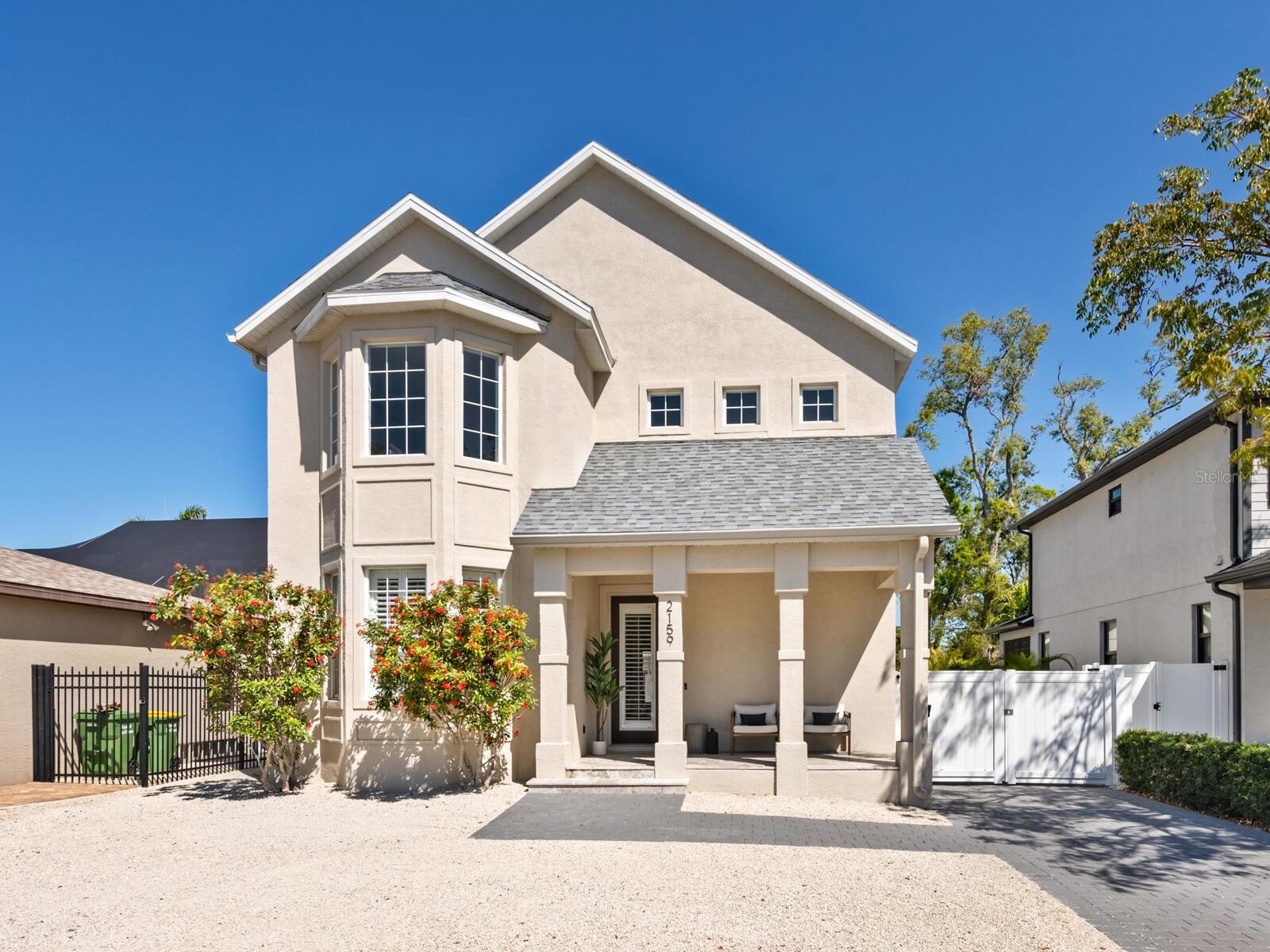 Image 37 of 47 For 2159 Hawthorne Street