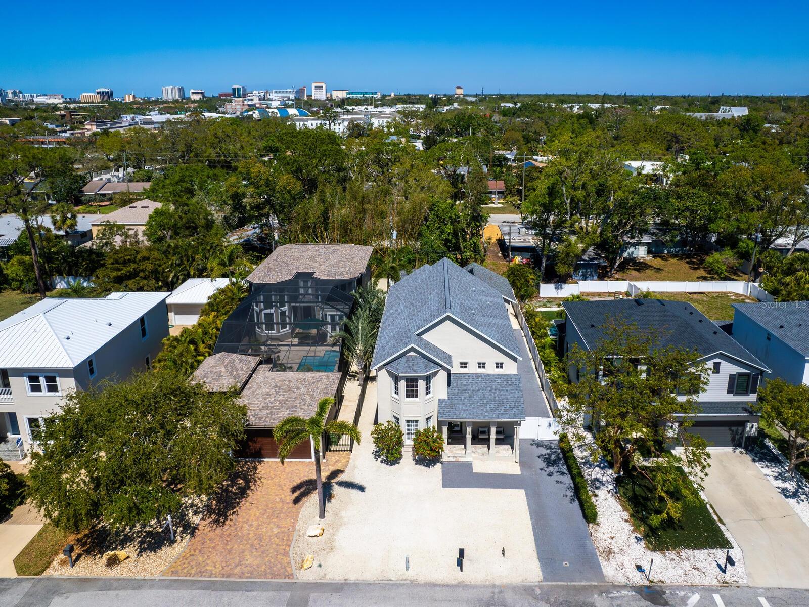 Image 38 of 47 For 2159 Hawthorne Street