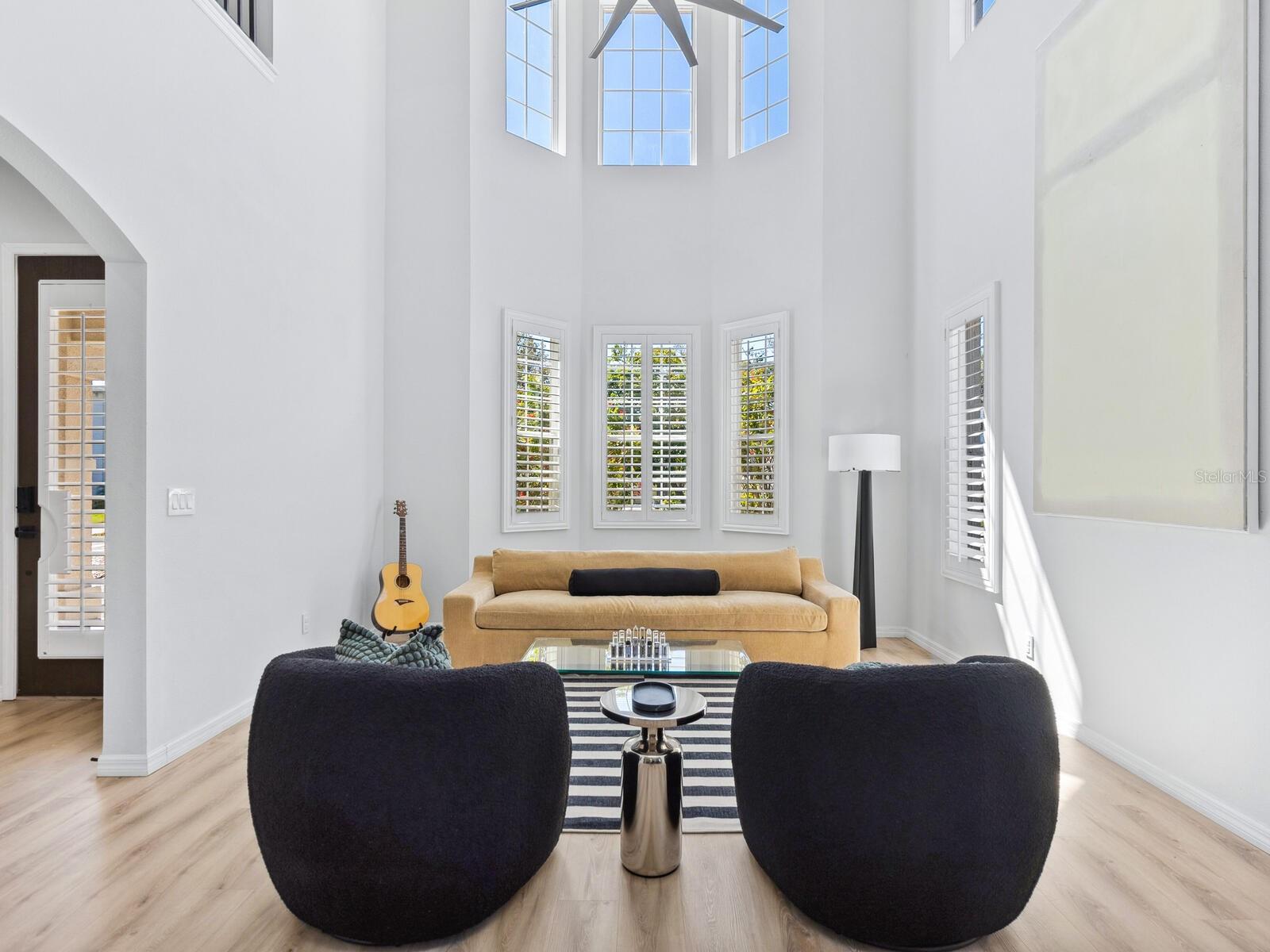 Image 8 of 47 For 2159 Hawthorne Street