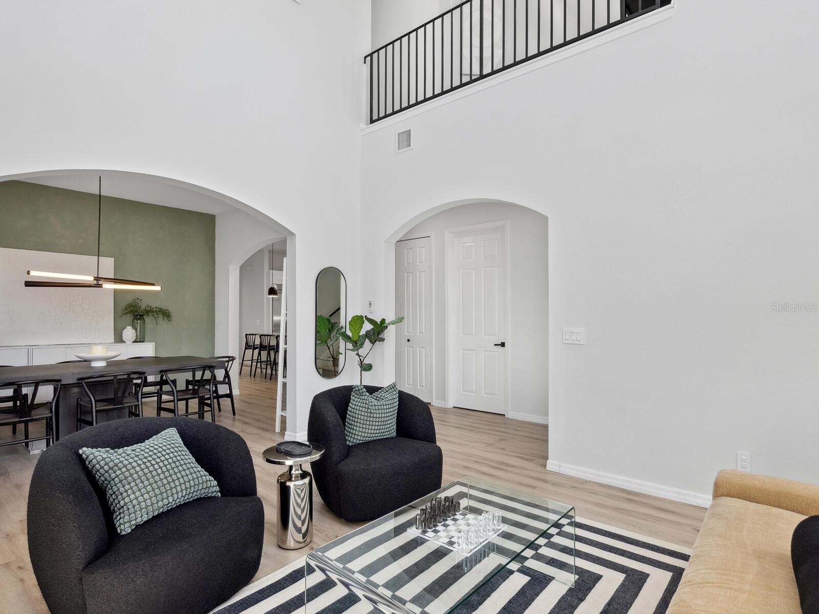 Image 9 of 47 For 2159 Hawthorne Street