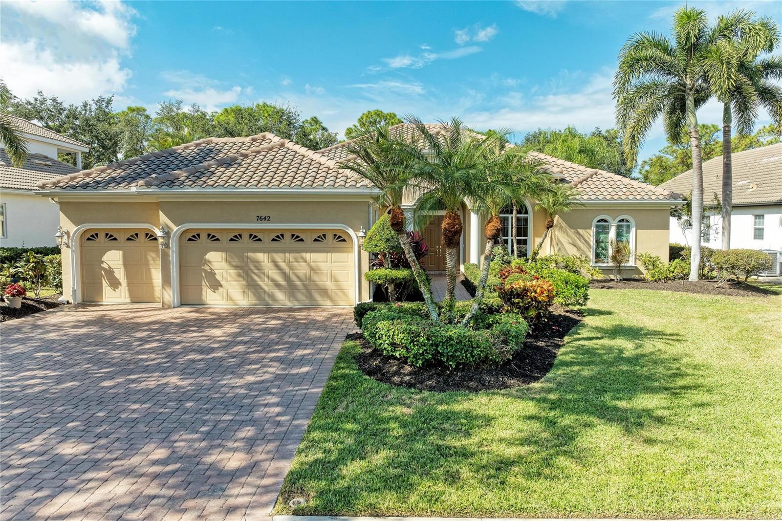 Image 18 of 100 For 7642 Tralee Way