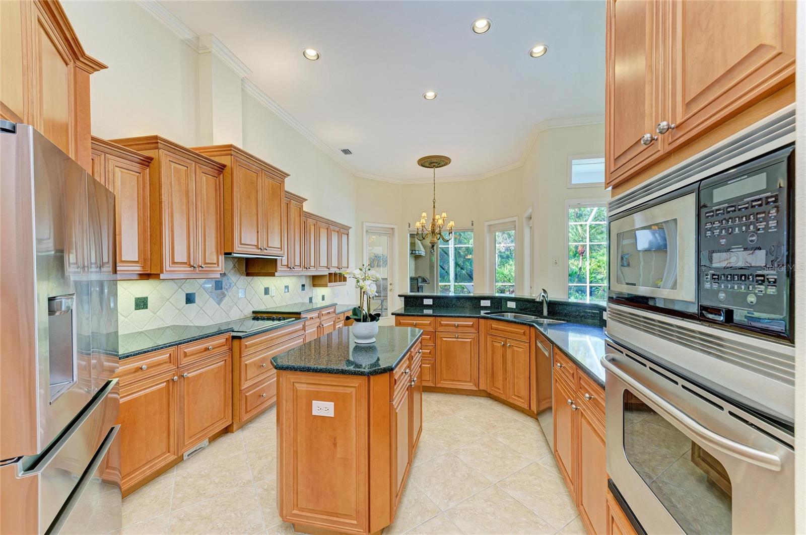 Image 41 of 100 For 7642 Tralee Way