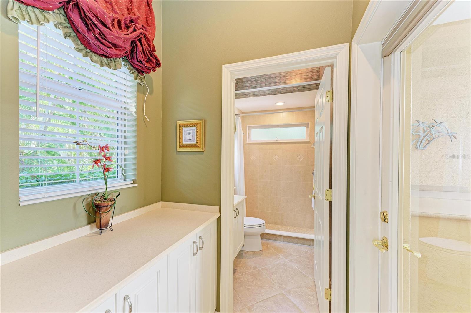 Image 70 of 100 For 7642 Tralee Way