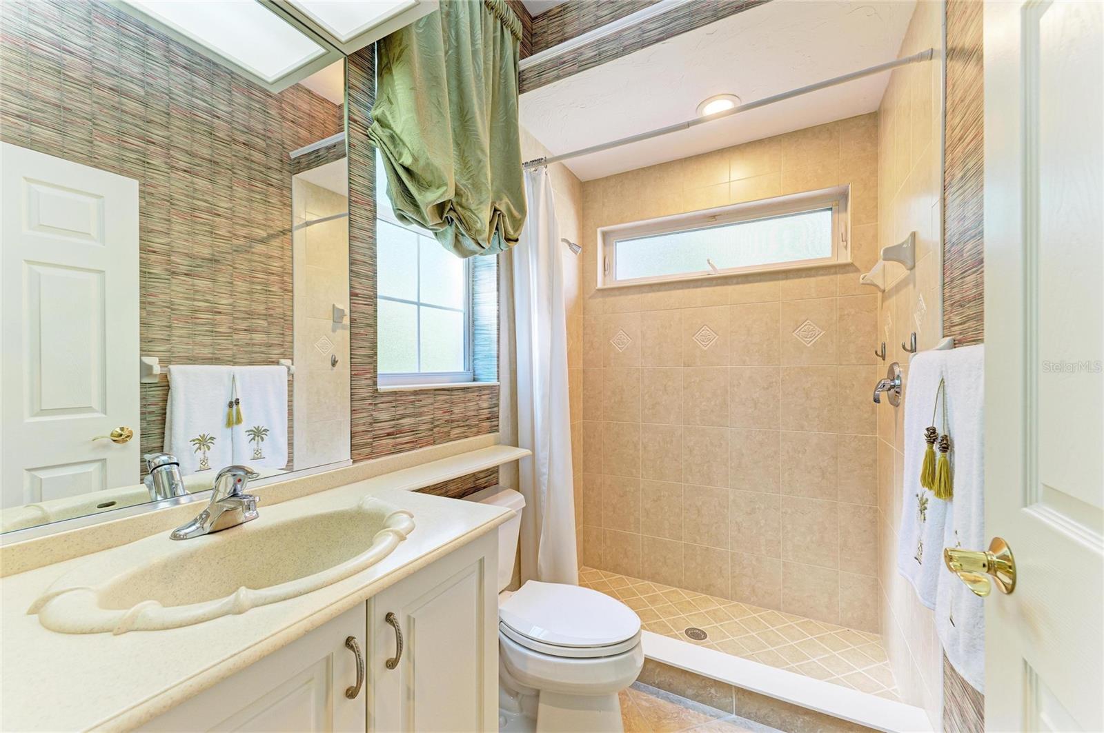 Image 71 of 100 For 7642 Tralee Way