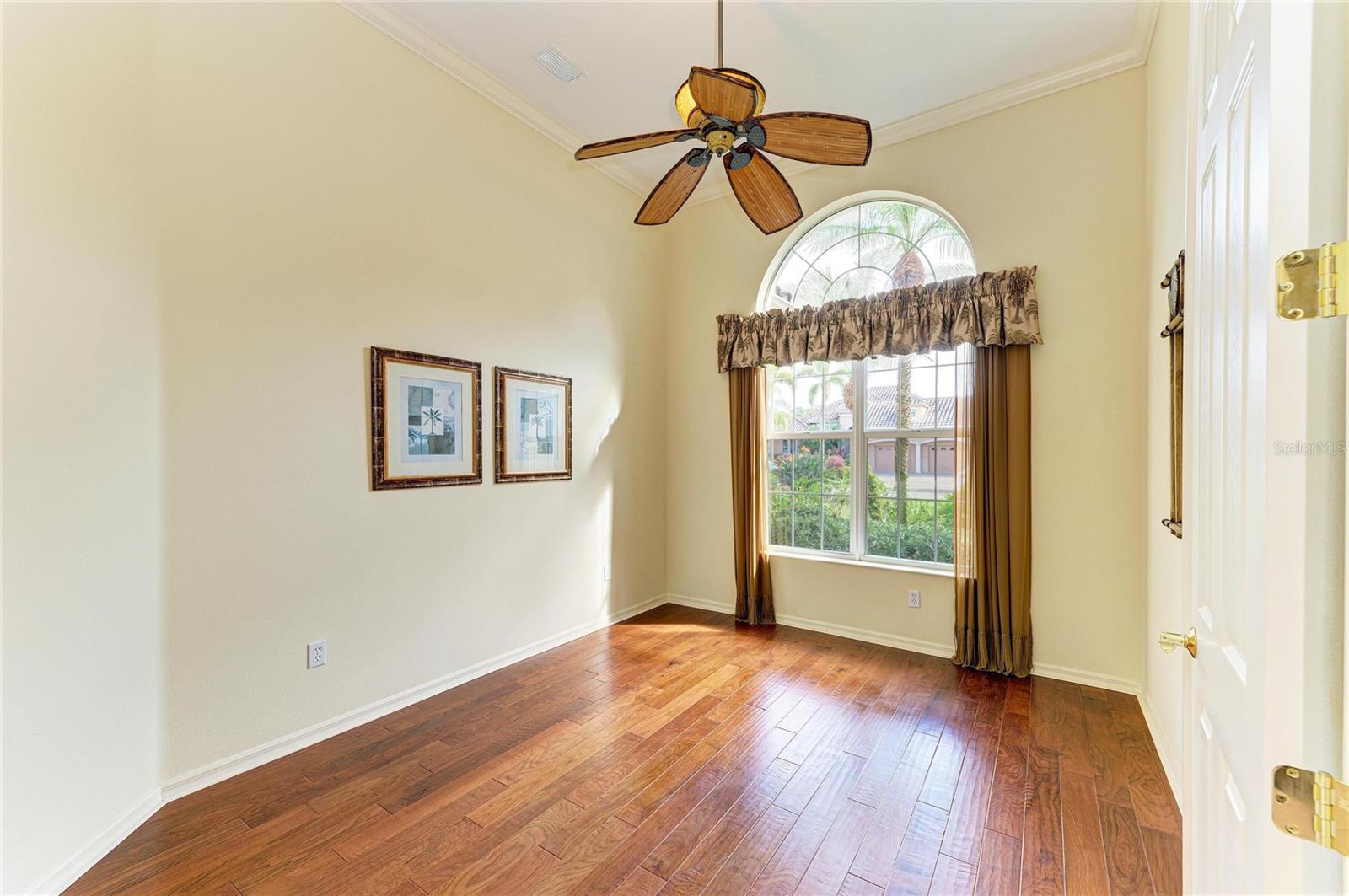 Image 72 of 100 For 7642 Tralee Way