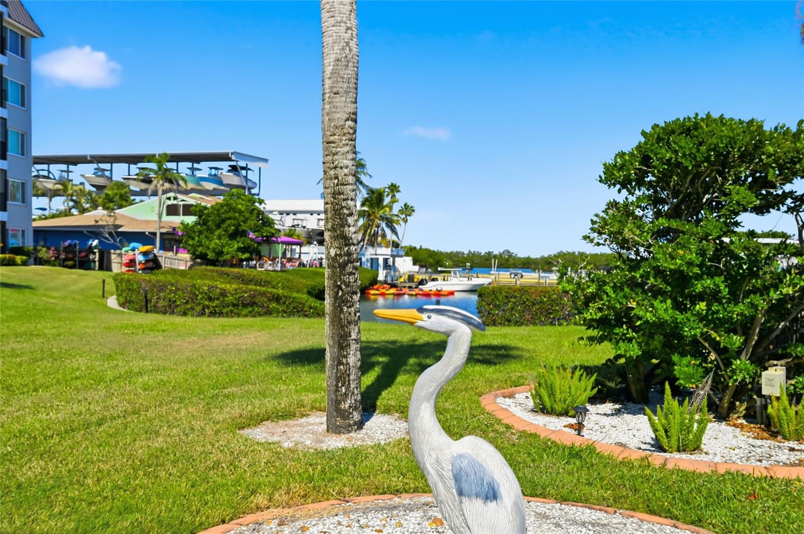 Image 55 of 82 For 8977 Midnight Pass Road 223