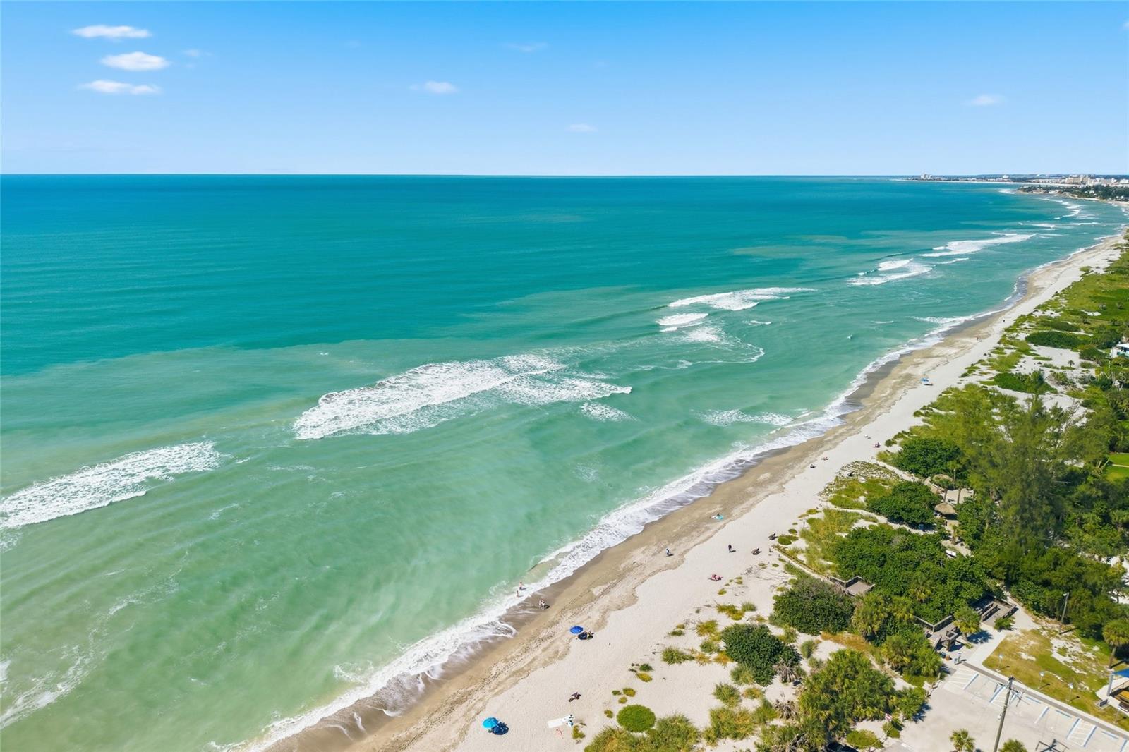 Image 69 of 82 For 8977 Midnight Pass Road 223