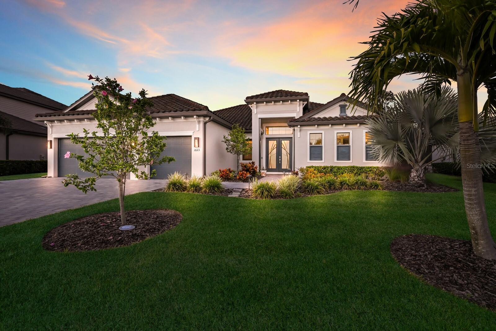 Image 4 of 95 For 16113 Tradewind Terrace