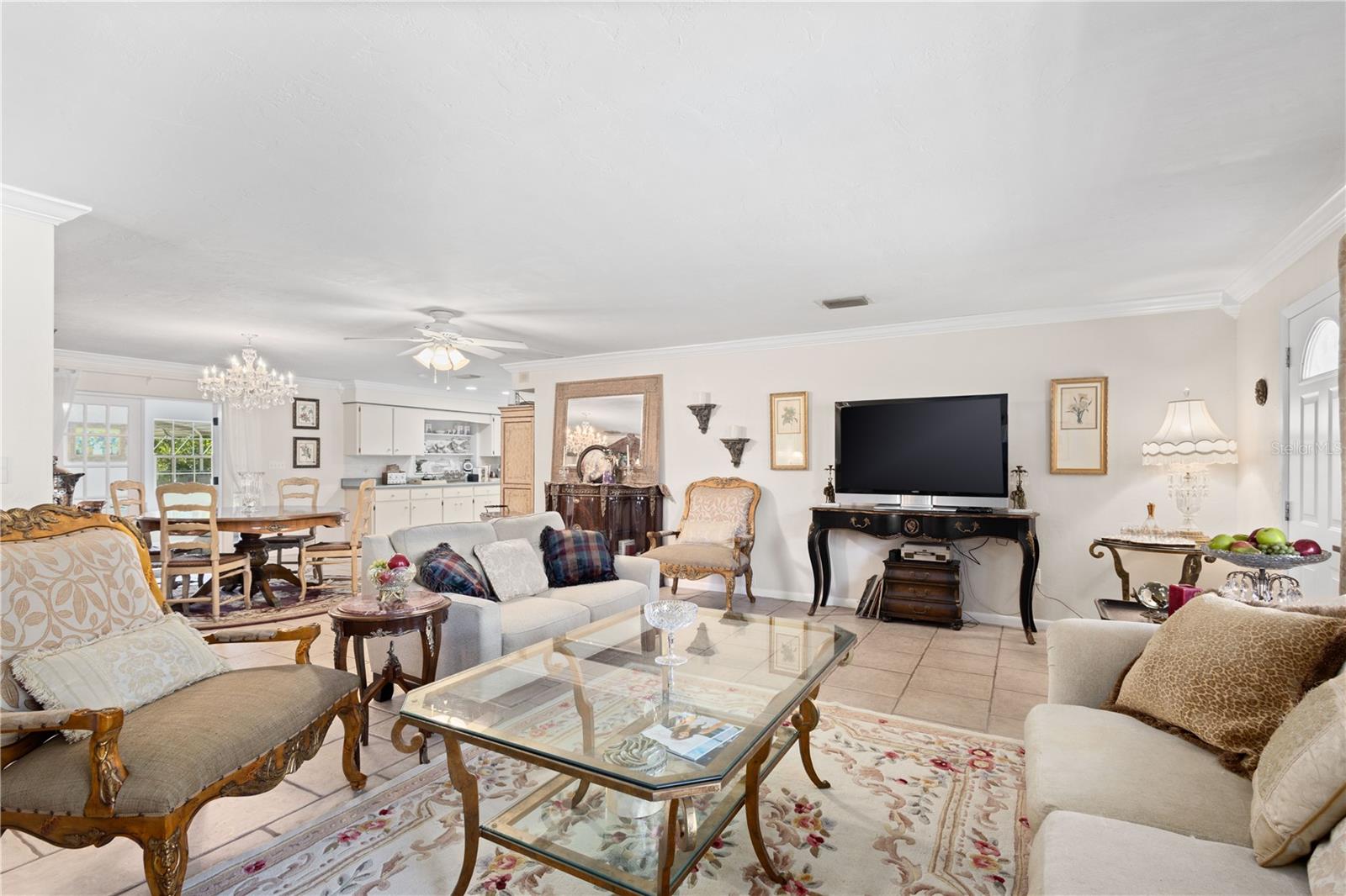 Image 7 of 37 For 3411 Davis Street