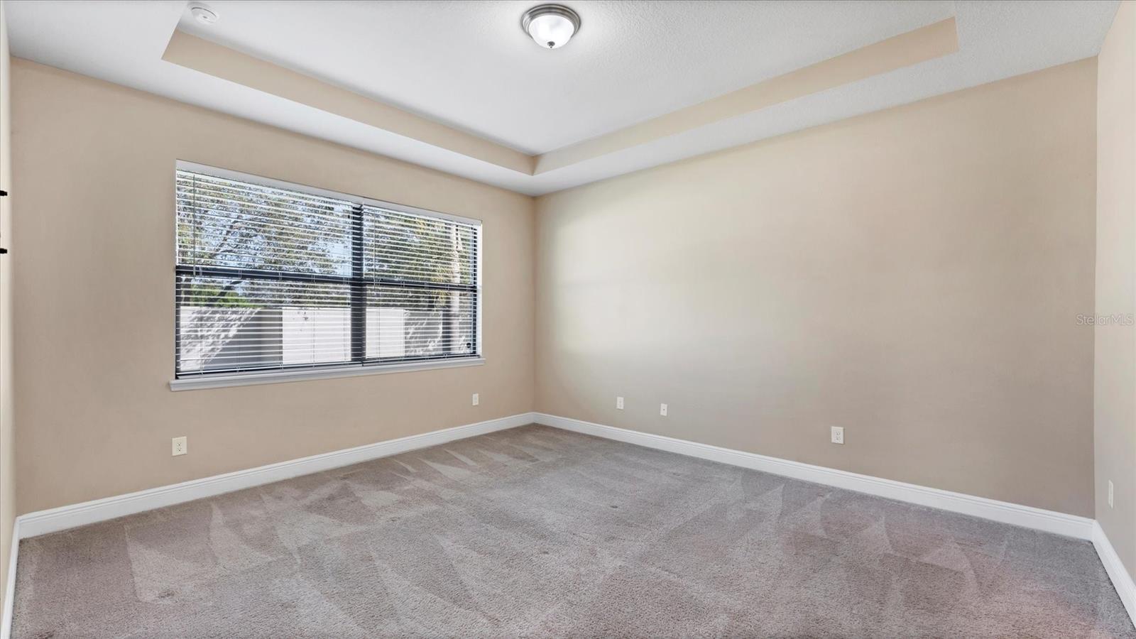 Image 23 of 59 For 5727 Title Row Drive