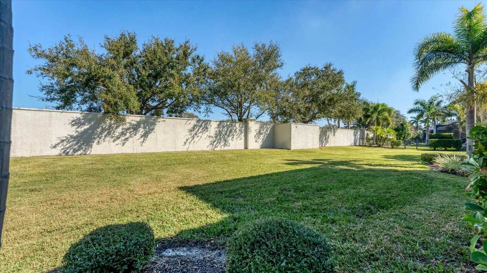 Image 41 of 59 For 5727 Title Row Drive