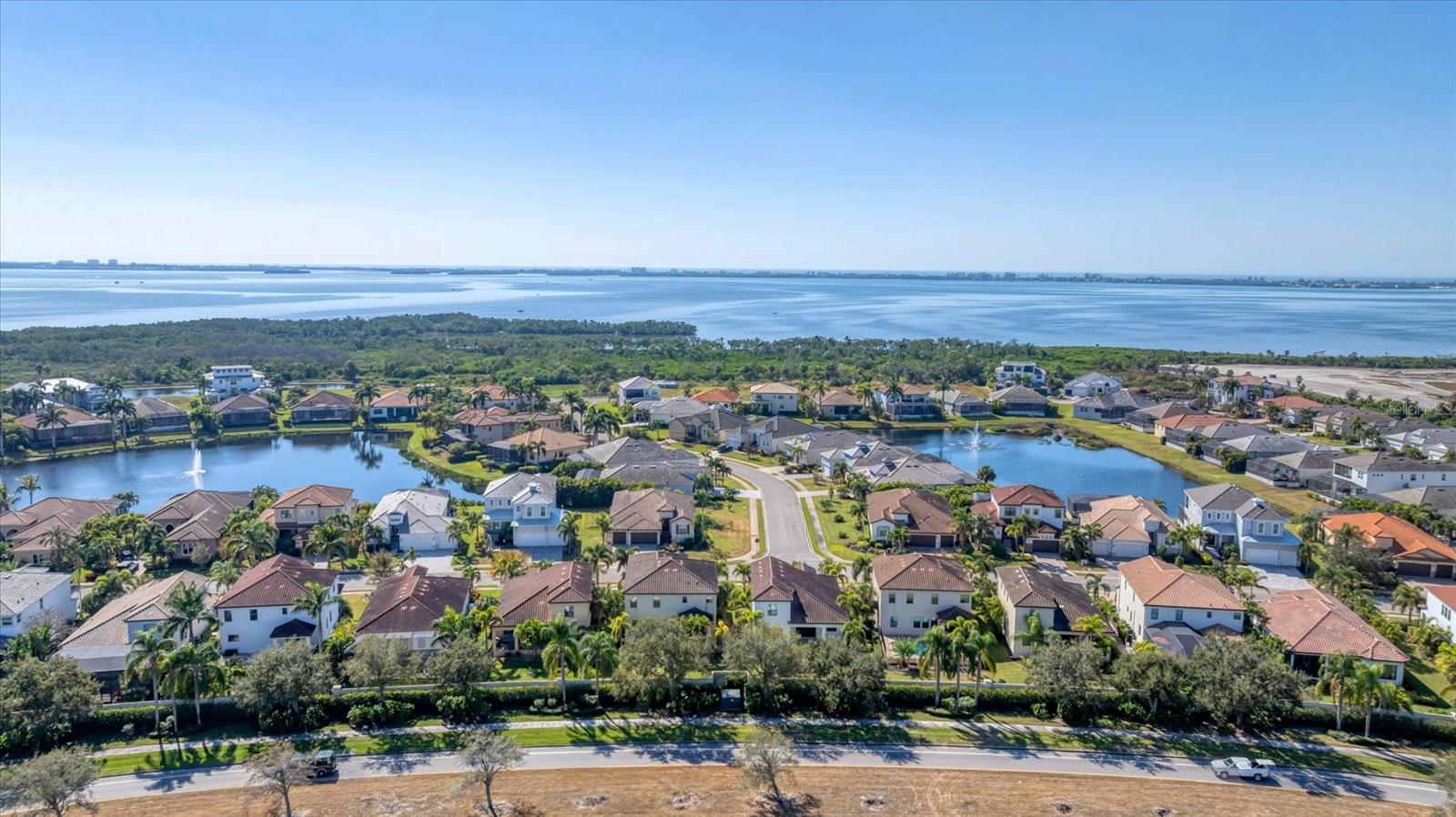 Image 46 of 59 For 5727 Title Row Drive