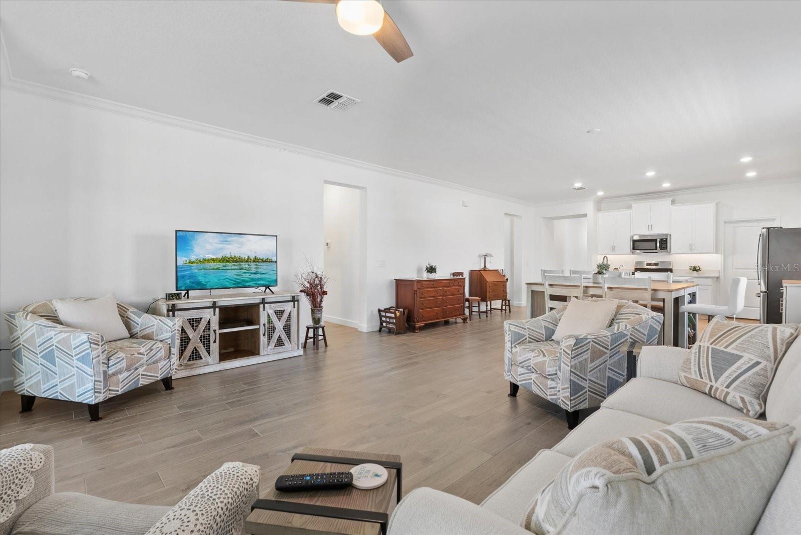 Image 21 of 52 For 5524 Little Path Drive