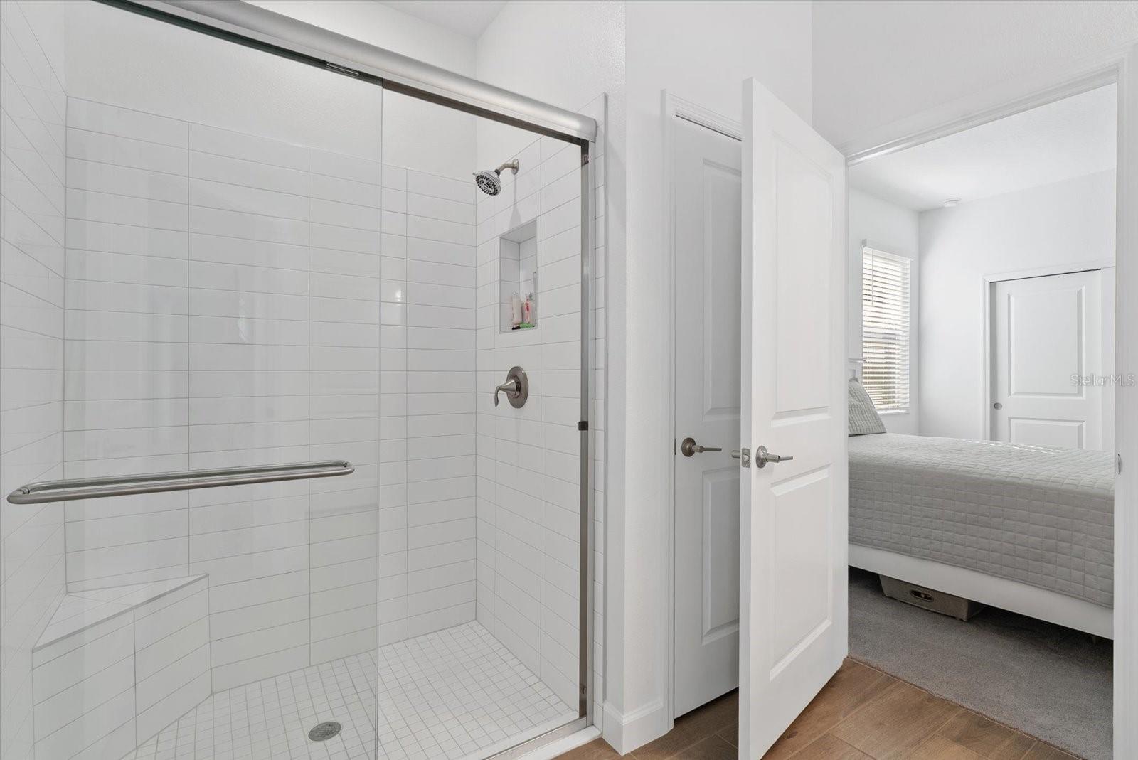 Image 26 of 52 For 5524 Little Path Drive