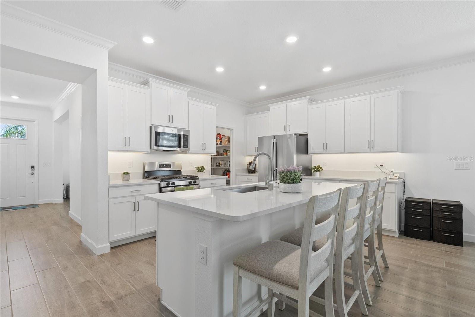 Image 7 of 52 For 5524 Little Path Drive