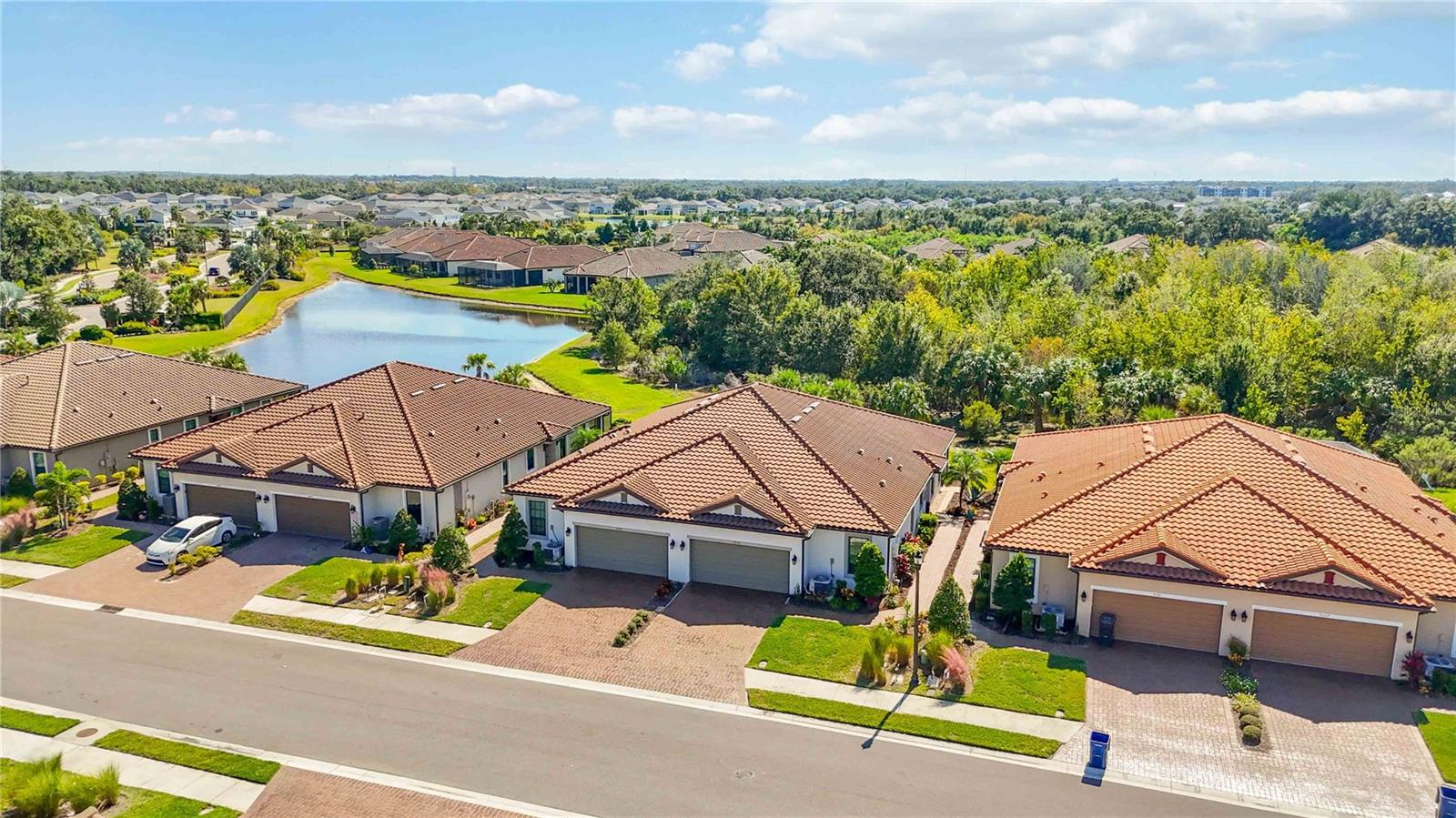 Image 52 of 74 For 5335 Rushmere Court