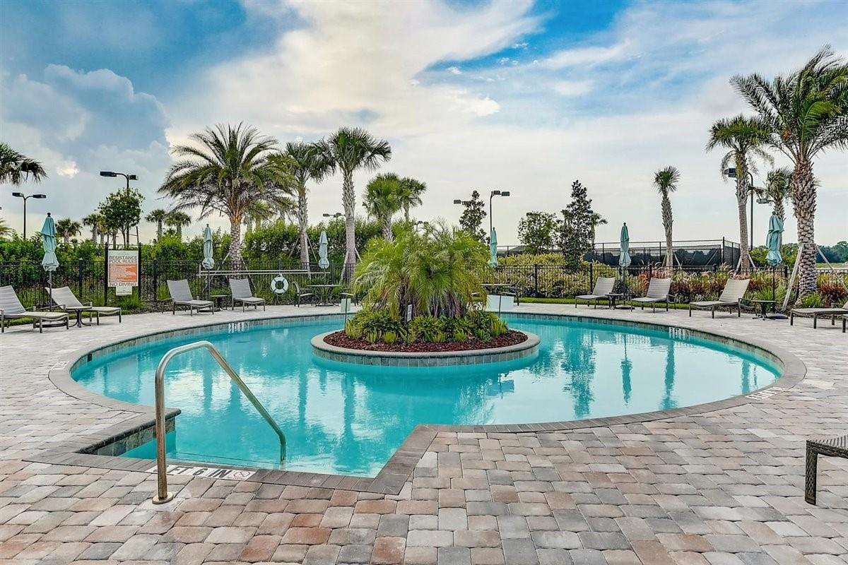 Image 61 of 74 For 5335 Rushmere Court