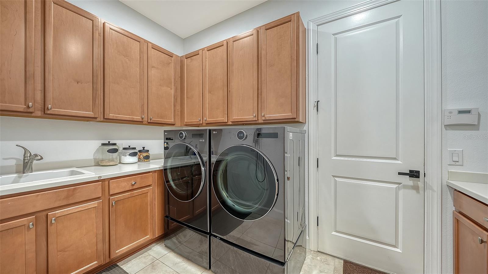 Image 34 of 53 For 8137 Gabanna Drive