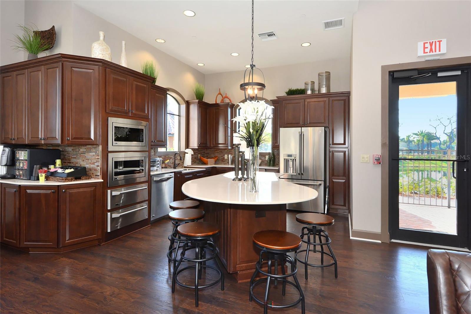 Image 39 of 53 For 8137 Gabanna Drive