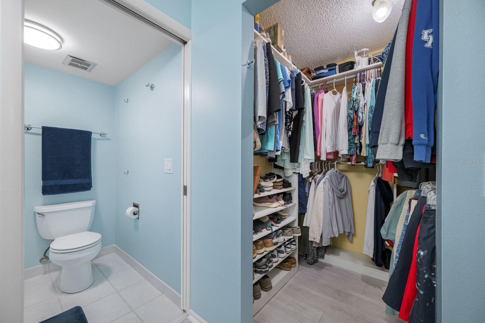 Image 30 of 48 For 703 Oakview Drive 703